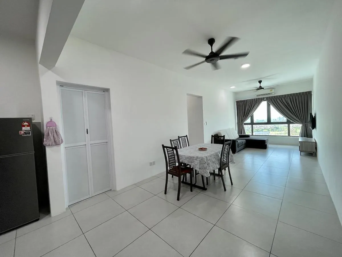 Apartment Meritus Residensi Homestay